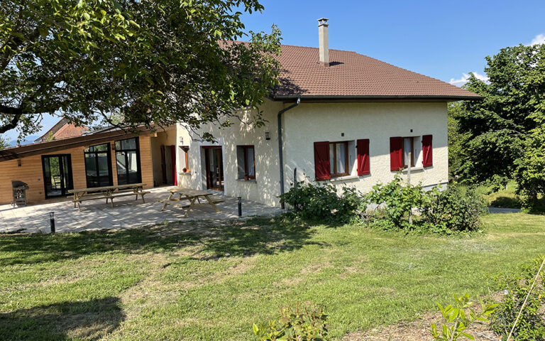 photo4 terrasse 2 - À l'ombre du Noyer - Gîte de groupe